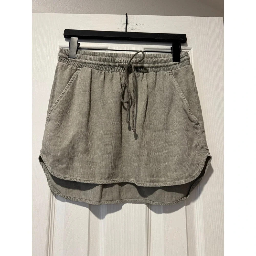 Cloth & Stone Sage Green‎ 100% Tencel Drawstring Mini Skirt. PXS